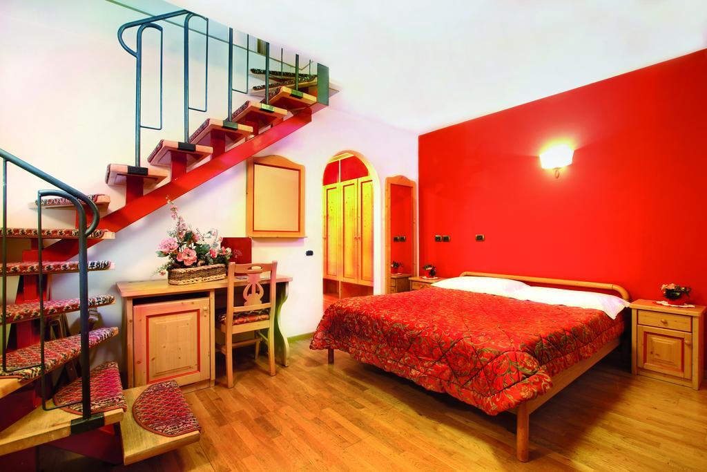 Hotel Il Caminetto Sport كنازاي المظهر الخارجي الصورة